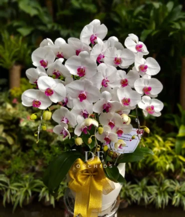 karangan bunga pernikahan